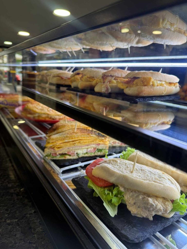 cafeteria lido